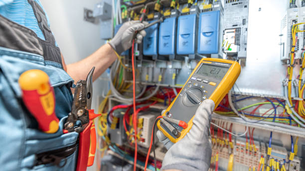 Best Affordable Electrician  in Courtland, VA